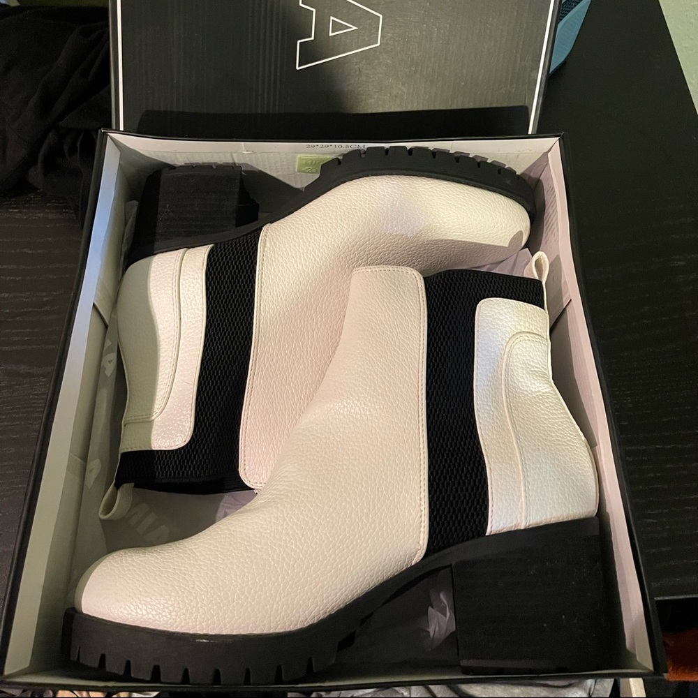 NEW Black and white booties